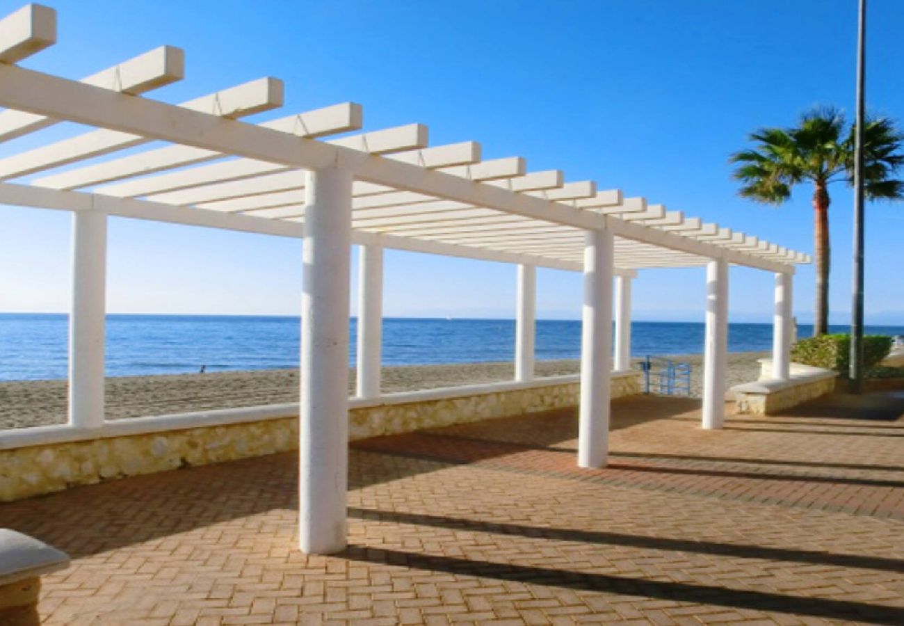 Apartamento en Fuengirola - 3 Dorm/Piscina/Parking privado/200m de la Playa 