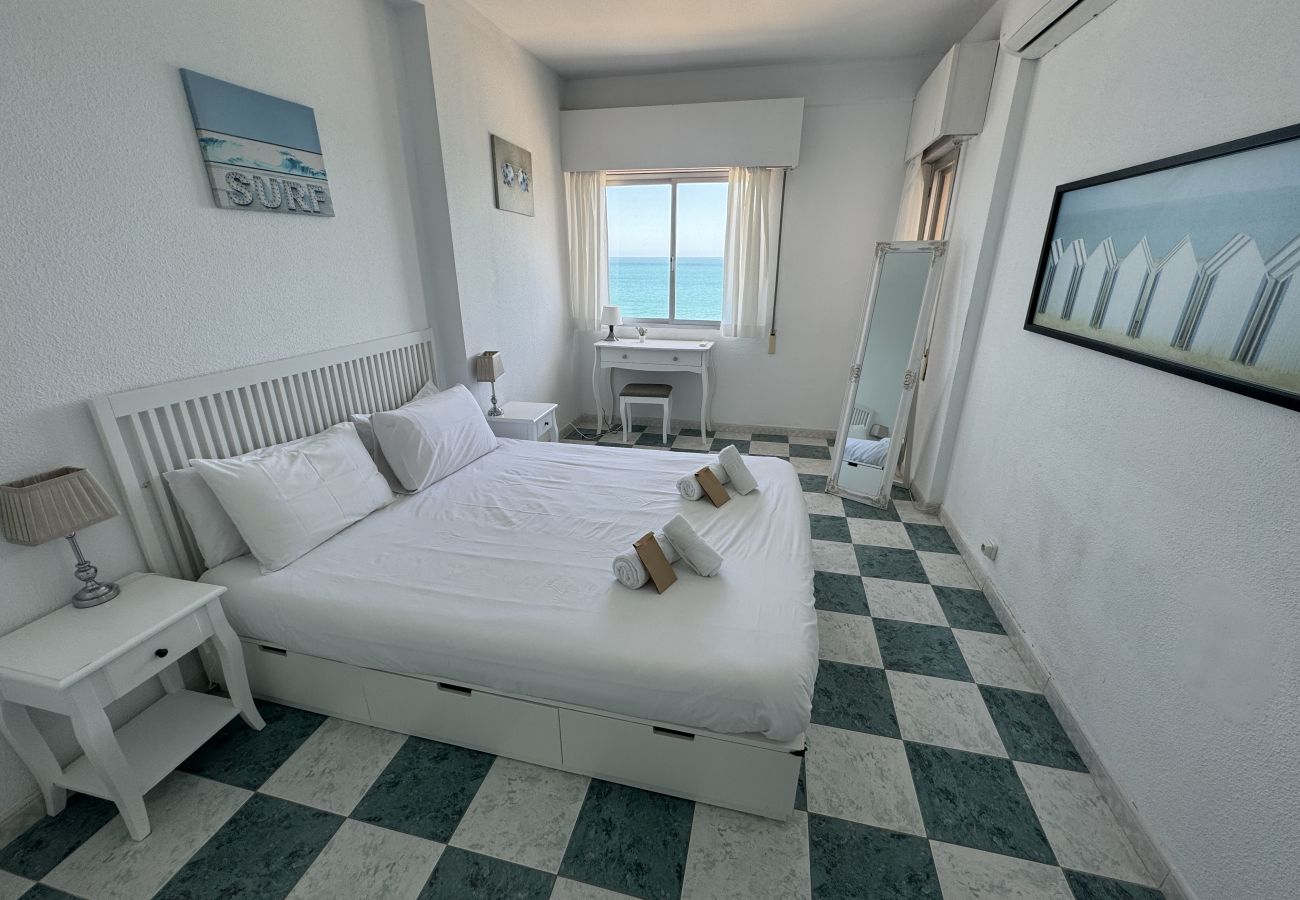 Apartamento en Fuengirola - -