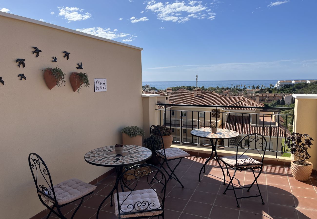 Apartamento en Mijas Costa - Atico con vistas preciosas del Mediterranean!