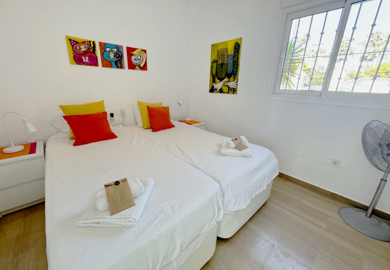 Apartamento en Mijas Costa - Primera linea a la playa y Mediterraneo