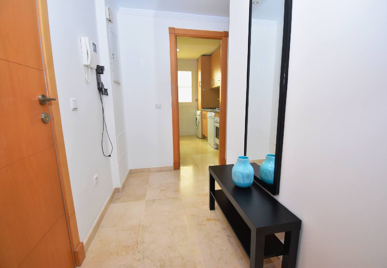 Apartamento en Benalmádena - Piso tranquilo con piscina y parking privado