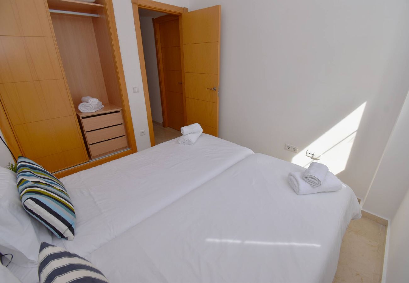 Apartamento en Benalmádena - Piso tranquilo con piscina y parking privado