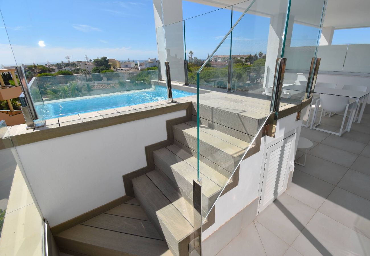 Apartamento en Mijas Costa - Piso moderno con piscina privada de inmersion en la terraza!