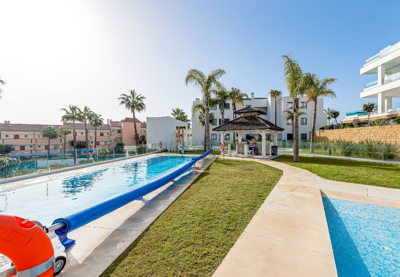 Apartamento en Mijas Costa - Piso moderno con piscina privada de inmersion en la terraza!