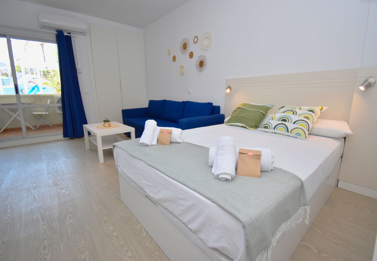 Estudio en Benalmádena - ¡Estudio en Benal Beach con vistas de las piscinas!