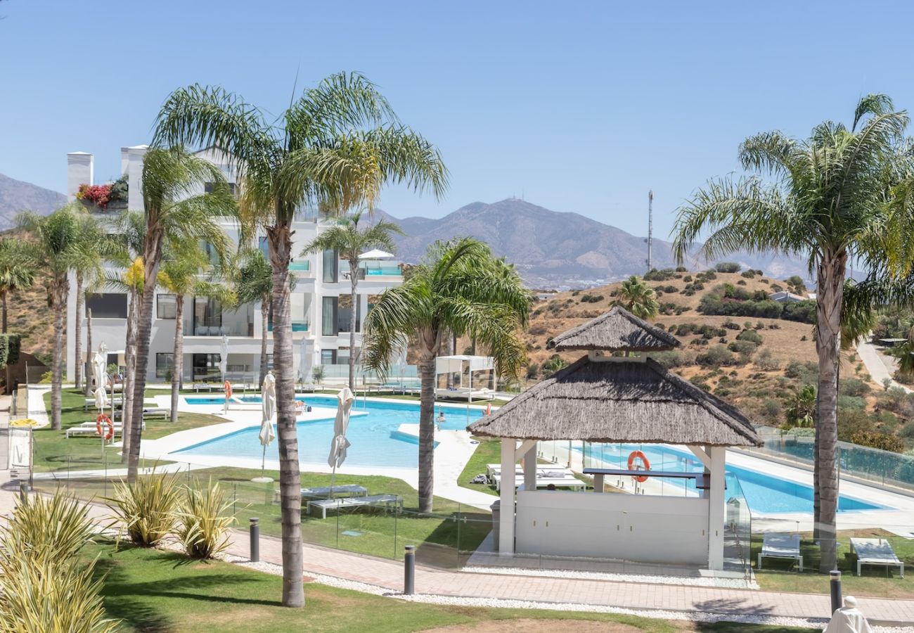 Apartamento en Mijas Costa - Lujo 2D,  Santa Barbara Heights – Piscina Climatizada