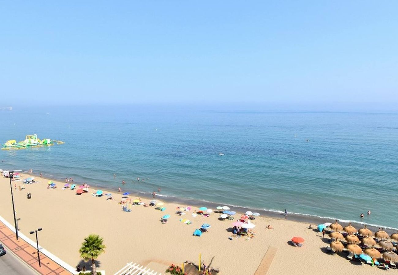 Apartment in Fuengirola - Fuengirola Beachfront 2 bedroom apartment Olimpo 3 