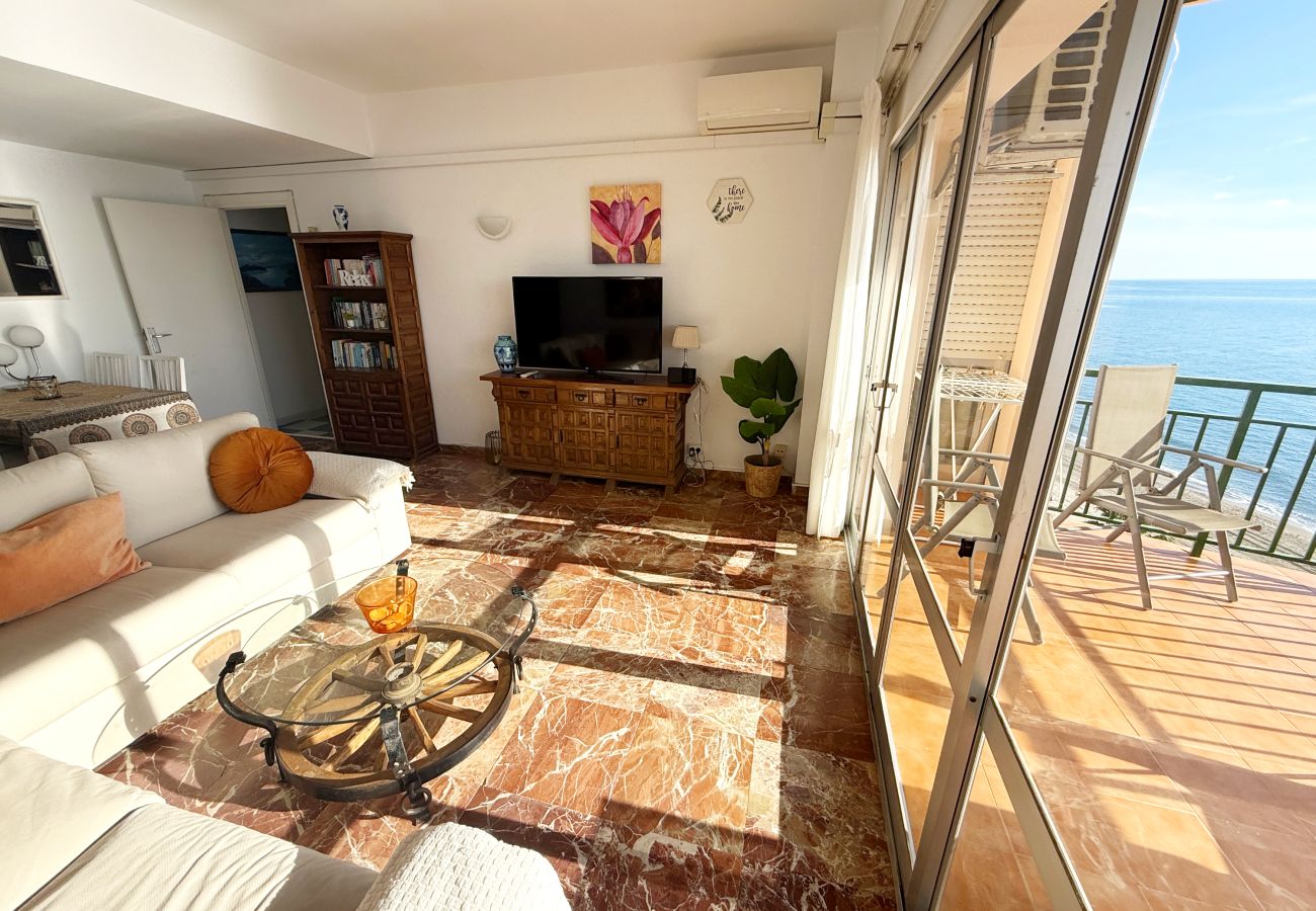 Apartment in Fuengirola - Fuengirola Beachfront 2 bedroom apartment Olimpo 3 