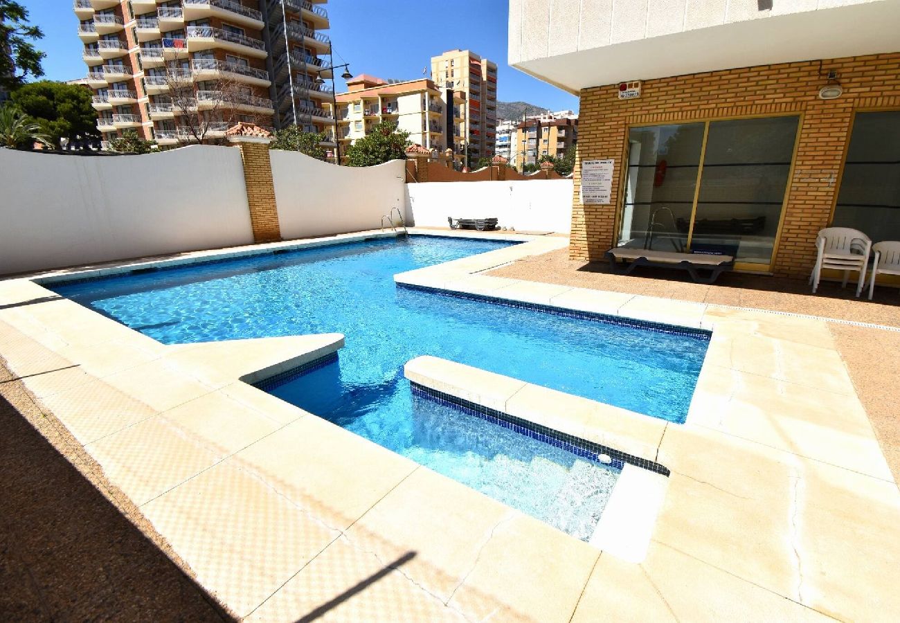 Apartment in Fuengirola - Fuengirola beach, seafront, pool, private parking 