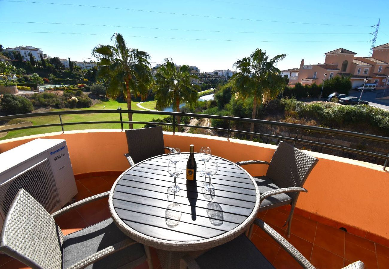 Apartment in Mijas Costa - Penthouse duplex frontline golf with sea views 