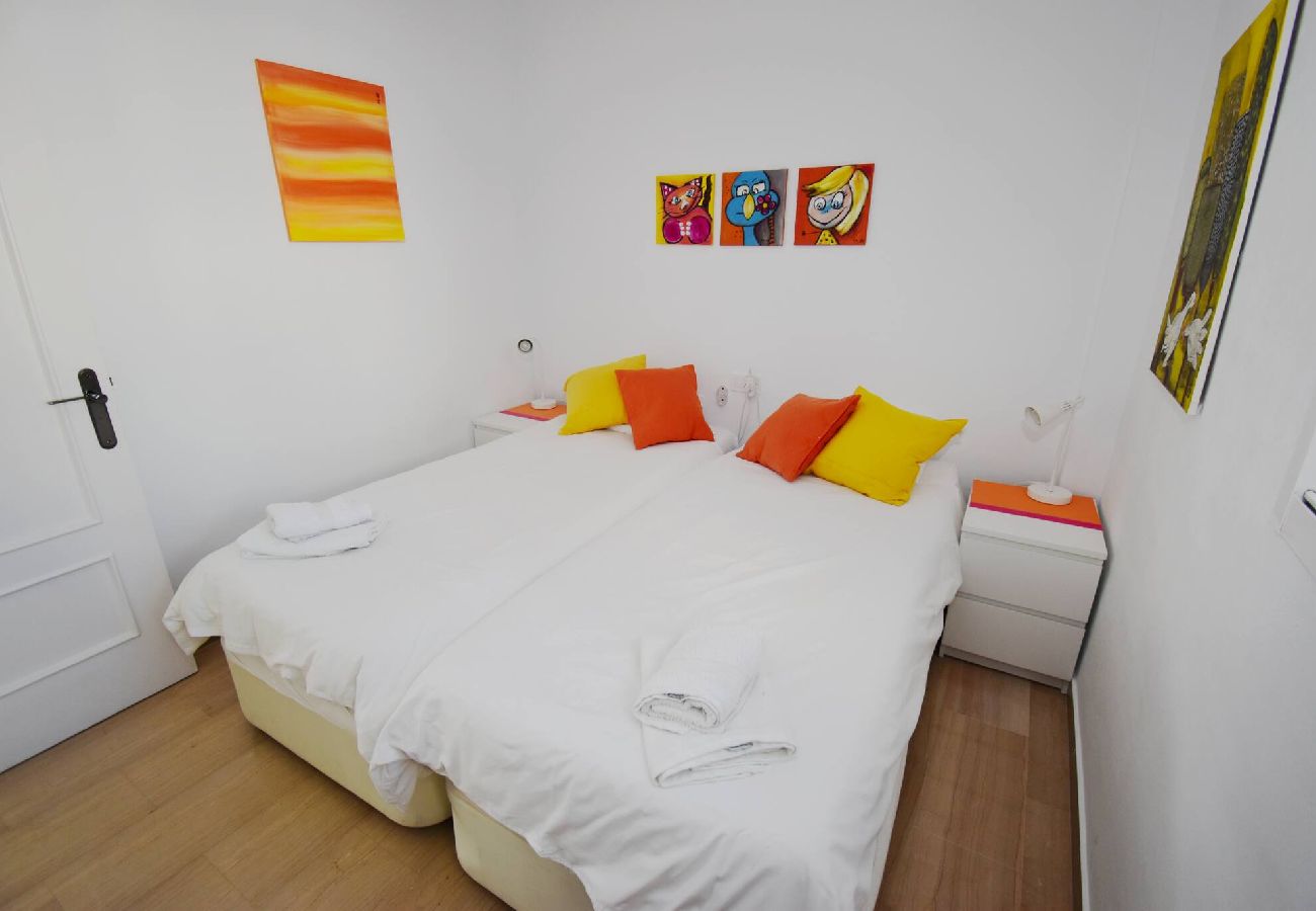 Apartment in Mijas Costa - Arkadia, right on the beach with special sea views 