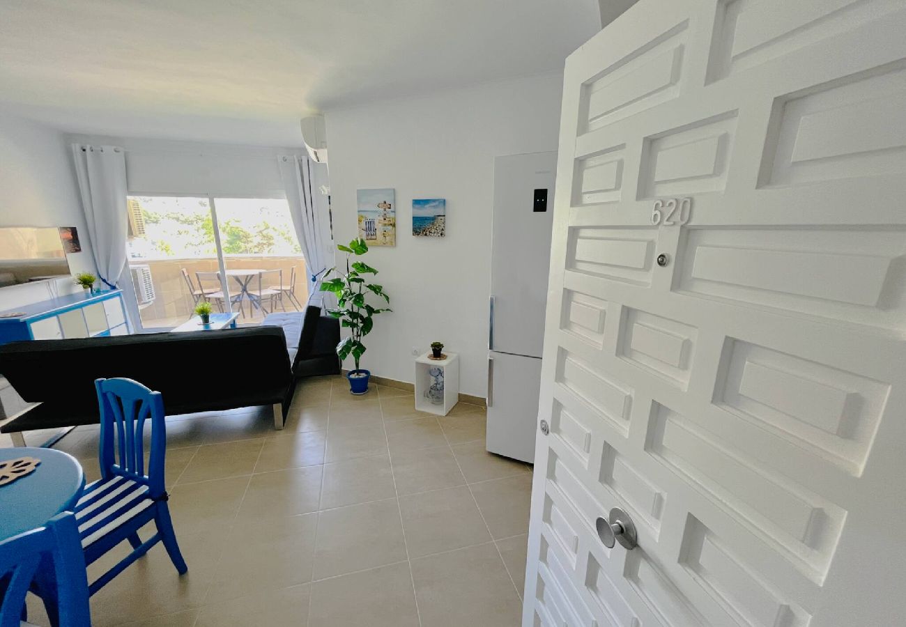 Apartment in Benalmádena - Spacious 1bedroom in Benal Beach 