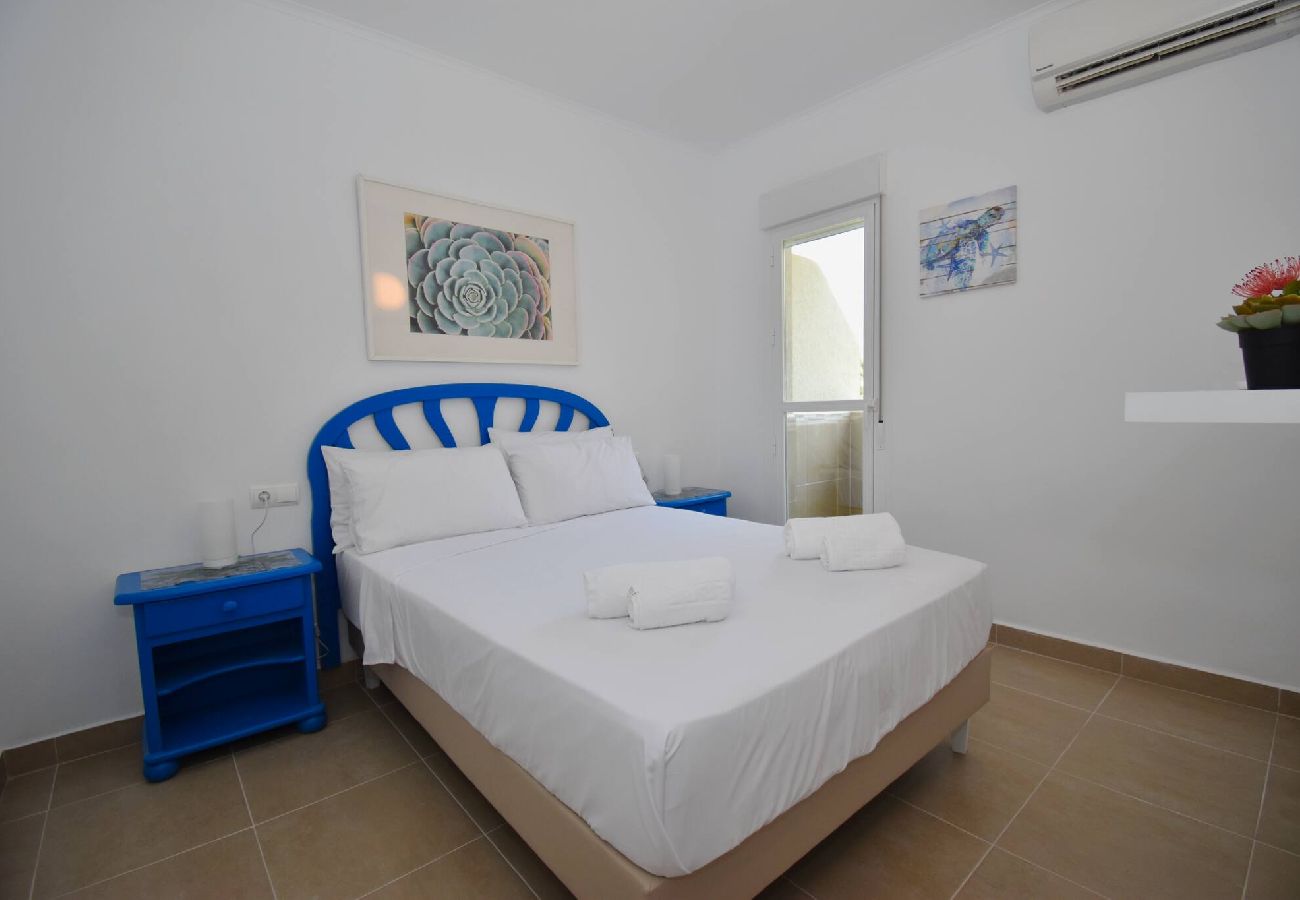 Apartment in Benalmádena - Spacious 1bedroom in Benal Beach 