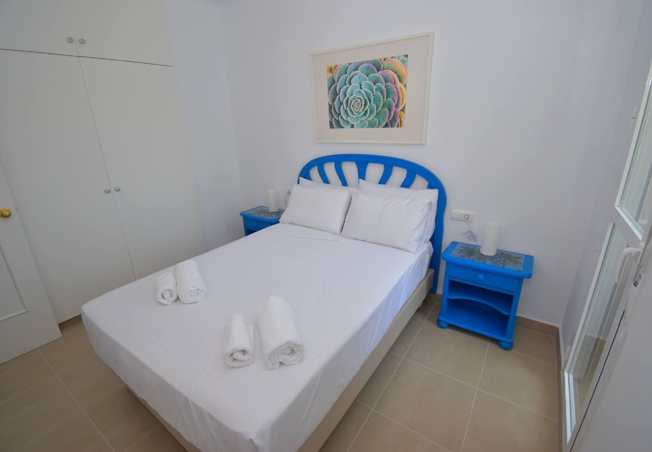 Apartment in Benalmádena - Spacious 1bedroom in Benal Beach 