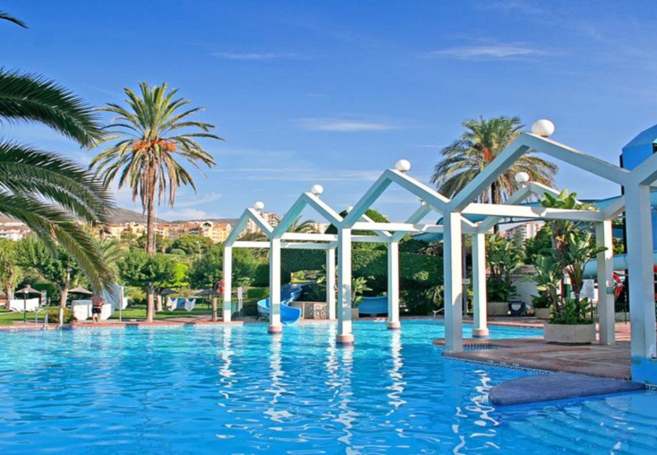 Studio in Benalmádena - Benal Beach studio overlooking the pools!