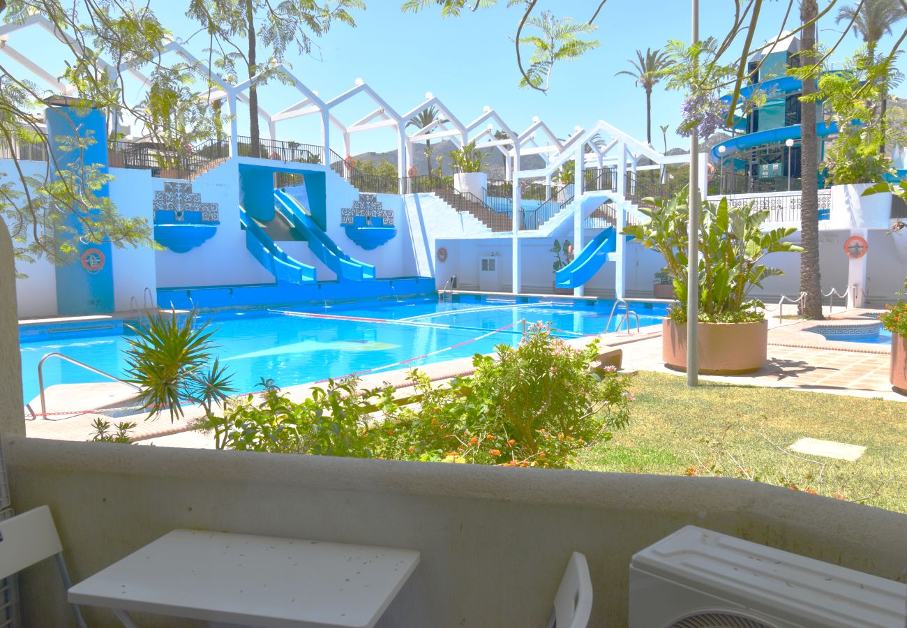 Studio in Benalmádena - Benal Beach studio overlooking the pools!