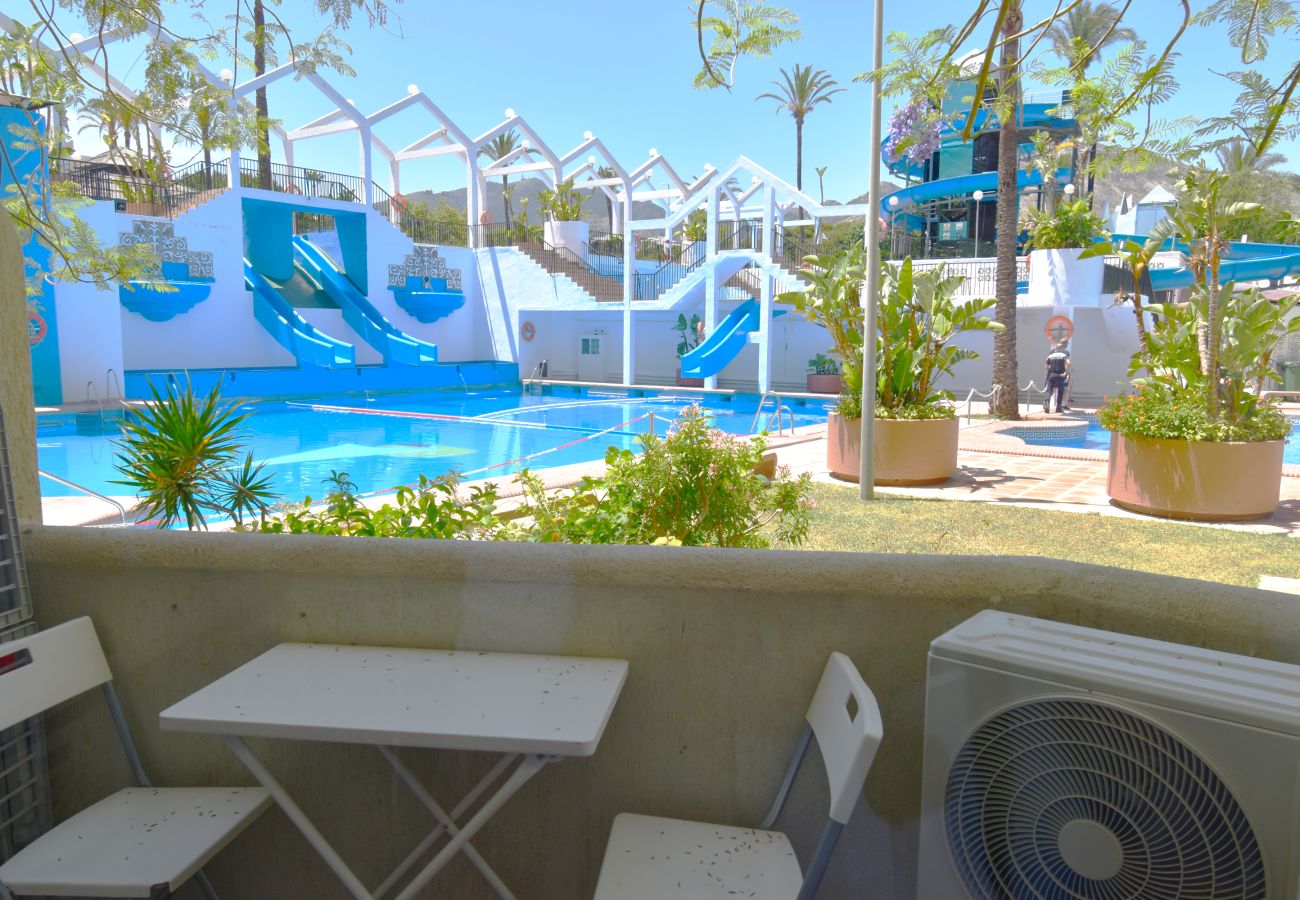 Studio in Benalmádena - Benal Beach studio overlooking the pools!